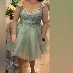 Beautiful green gala - prom short dress …